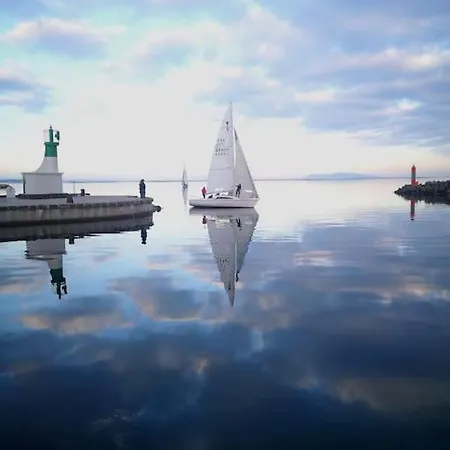 Les Planetes Du Port * Marseillan (Herault)